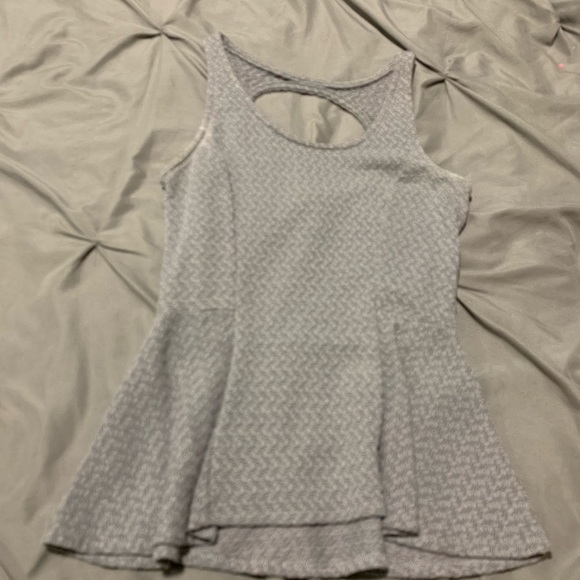 Kirra peplum tank top - Picture 2 of 4